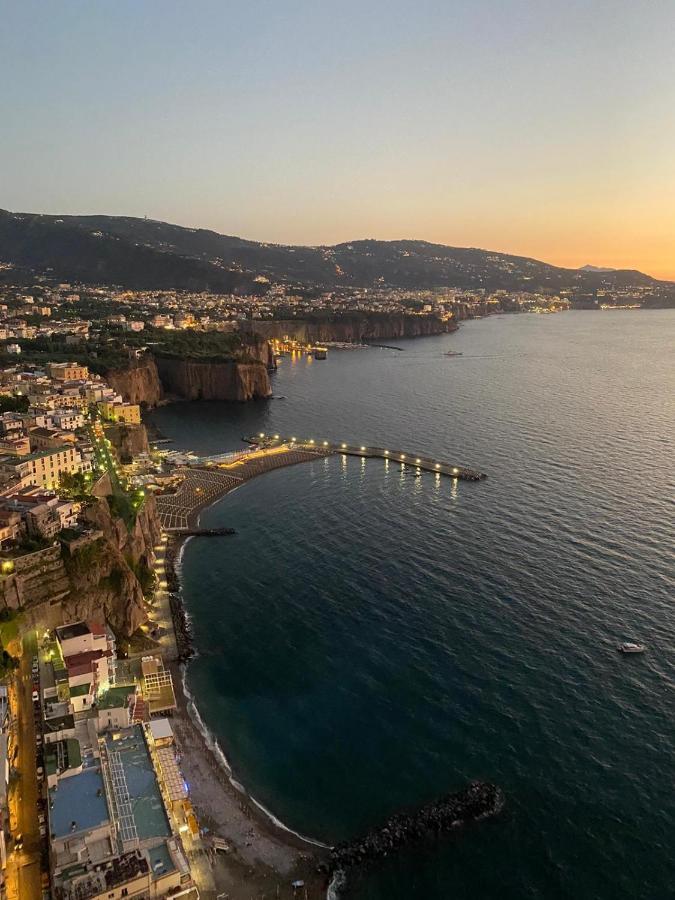 Ferienwohnung Sorrento City Center Atmosphere Exterior foto