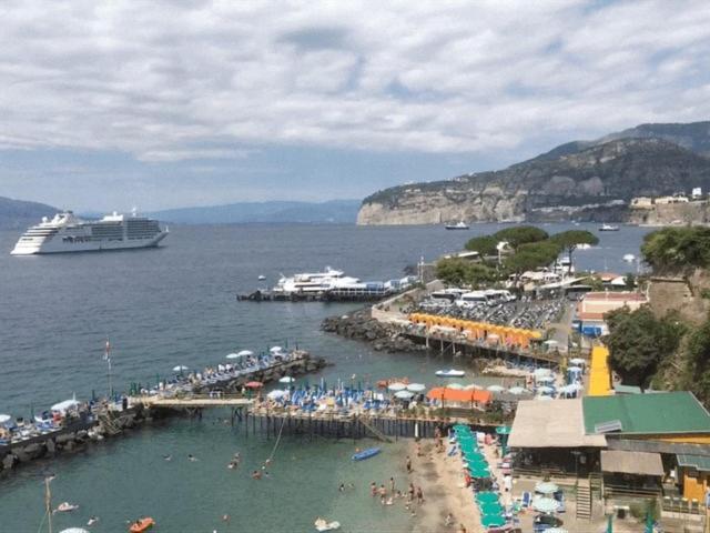 Sorrento City Center Atmosphere Exterior foto