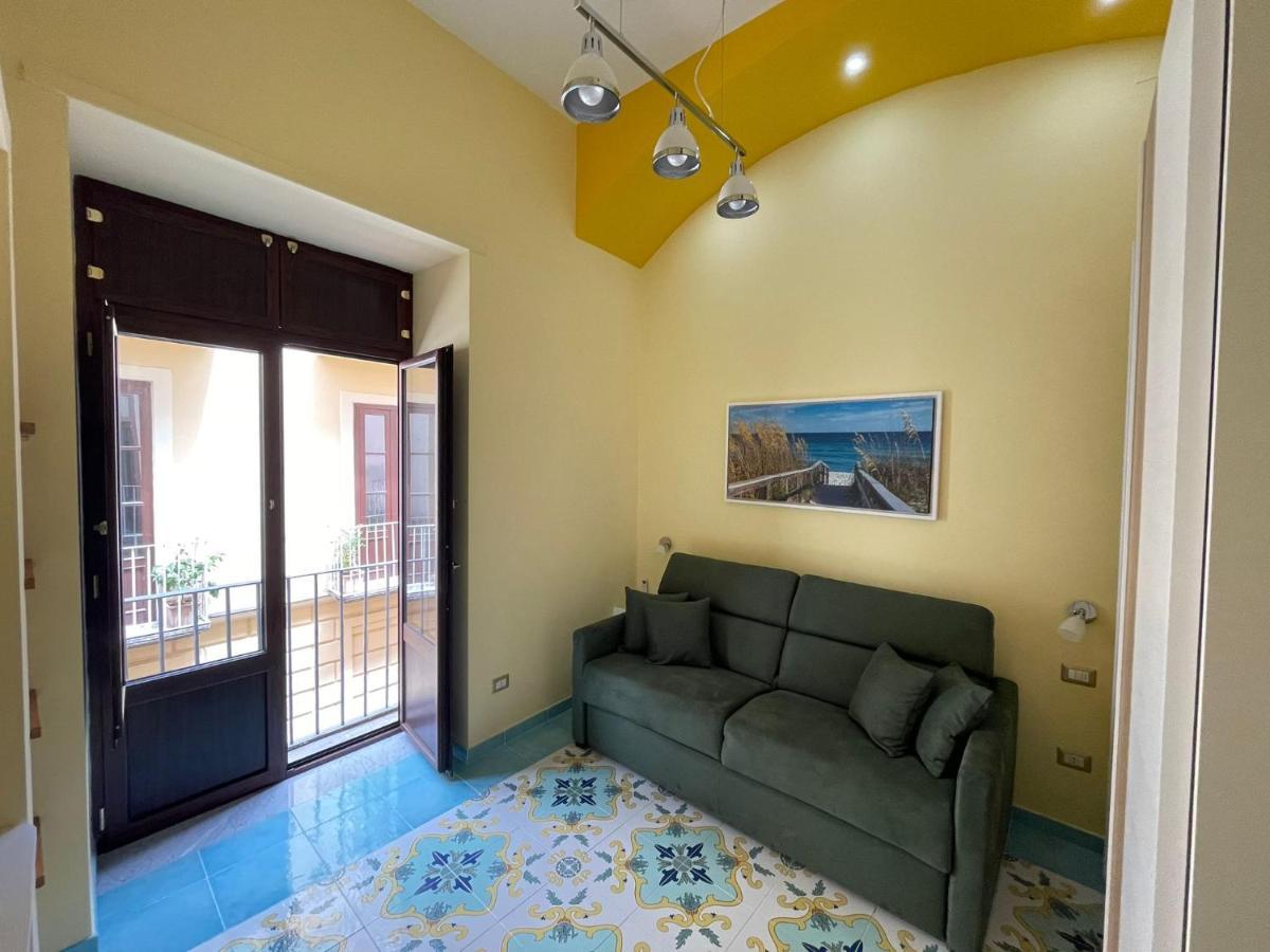 Ferienwohnung Sorrento City Center Atmosphere Exterior foto