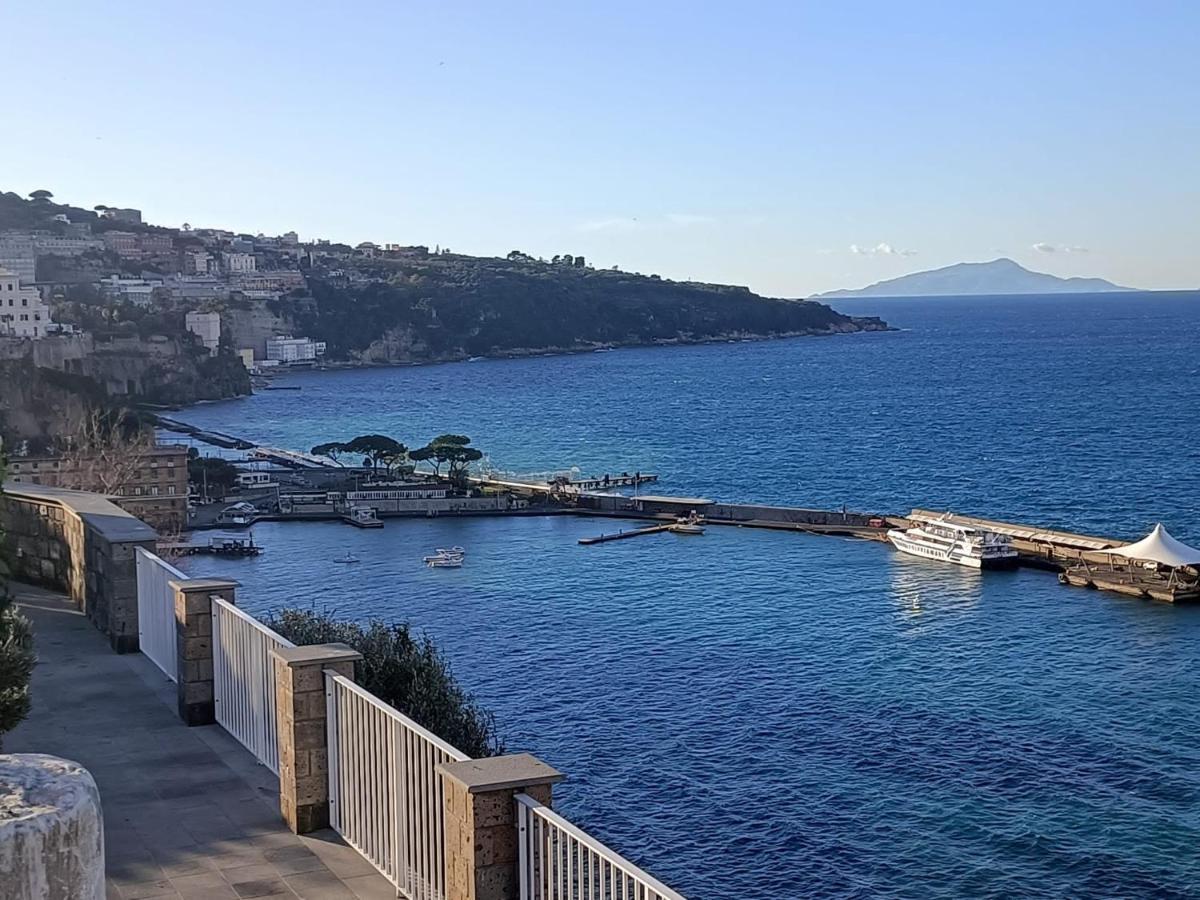 Sorrento City Center Atmosphere Exterior foto